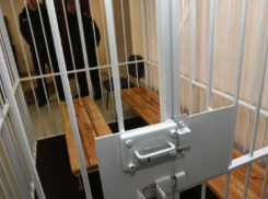 В Волгограде сотрудниц агентства недвижимости осудили за обман 108 граждан