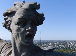 «Морщины» на лице «Родины-матери» попали в объектив квадрокоптера  