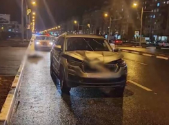 Под Волгоградом насмерть сбили женщину — видео  