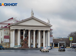 Из репертуара НЭТа исчезли три спектакля