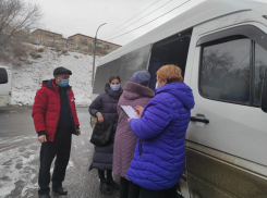 «Кровь будет каждый день»: волгоградцы о проезде по QR-коду в маршрутках и автобусах