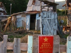 Бездомный 90-летний ветеран ВОВ умер в сарае под Волгоградом