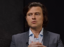 «Перепрыгиваем прикопанную женщину»: Прохор Шаляпин рассказал, почему покинул пронизанный болью Волгоград 