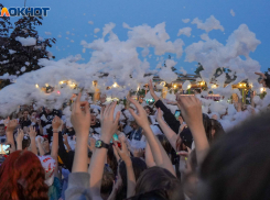 Волгоградцы запустили марафон добра, где дарят миксеры, маникюр и даже мобильный кондиционер