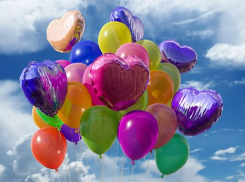 «Мы ждем помощи, а они покупают шарики»: волгоградские предприниматели в шоке от поддержки местных властей