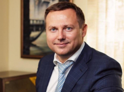 Экс-мэр Волгограда Роман Гребенников показал себя рыцарем в день рождения