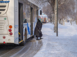Избранным волгоградцам назначили выплаты по 100 тысяч рублей