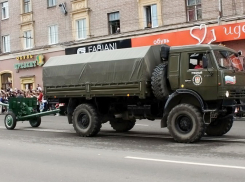 В городе-спутнике Волгограда курсант на «Камазе» убил 78-летнюю пенсионерку