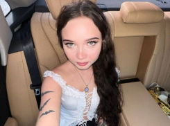 Подростков не пустили на концерт тиктокерши Enina в Волгограде