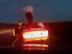 Водитель на самодельном кабриолете ВАЗ-2106 устроил погоню в Камышине от полиции: опубликовано видео