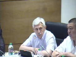 На заседании Волгоградской облдумы отключили звук во время выступления депутатов от КПРФ