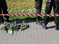 Родственников мертвого мужчины в красных шортах ищут следователи под Волгоградом 