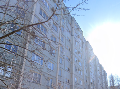 Прохожие нашли труп около 9-этажки на Спартановке в Волгограде