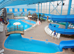 В Волжском аквапарк «XXI век» едва не закрыли из-за угрозы жизни посетителей 