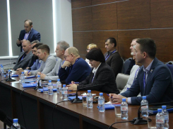 Волгоградскую область поставили в пример другим регионам за решение вопроса с дорогами