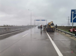 Выбросило из машины: подробности аварии под Волгоградом, где мама погибла, а 3-летняя девочка - в реанимаци