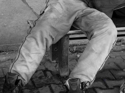 Волгоградца в федеральном розыске алкоголь «выдал» в руки правоохранителям