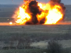 Беспилотники ВСУ мощностью 200 кг тротила взорвали под Волгоградом