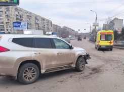 Один человек умер и 10 пострадали в ДТП в Волгоградской области 