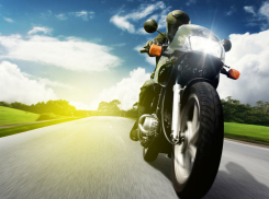 Под Волгоградом в ДТП с «Нивой» погиб мотоциклист