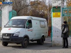 Стали известны подробности смерти 97-летней волгоградки от COVID-19