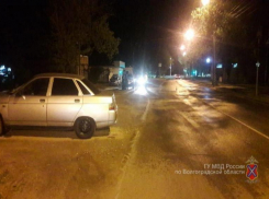 Водитель ночью сбил 18-летнего парня на Хорошева в Волгограде