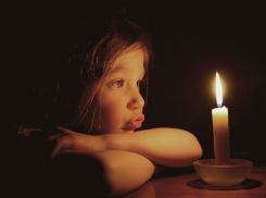 В Волгограде несколько тысяч человек остались без света