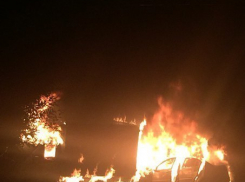 В Волгограде в ДТП сгорели «Газель» и легковушка