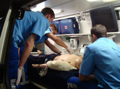 Больше 10 тысяч рублей в месяц экономит скорая Волгограда на зарплате одного врача