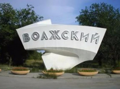 Подрядчик может заплатить 8 миллионов рублей за просроченный ремонт дороги в Волжском 