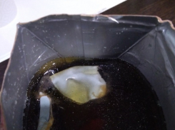 В упаковке сока волгоградец обнаружил белые грибы сомнительного происхождения