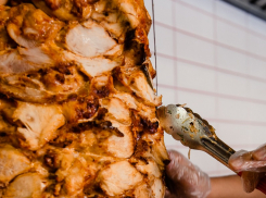 В Волгоградской области мужчина подавился мясом и умер