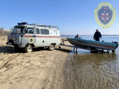 Водолазы ищут тело пропавшего мужчины в Волге 