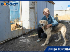 «50 тысяч рублей в месяц уходит только на питание»: волонтёр волгоградского приюта с 80 собаками Людмила Чурюмова