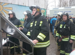 За ночь с места обрушения подъезда в Волгограде вывезено более 20 машин строительных конструкций