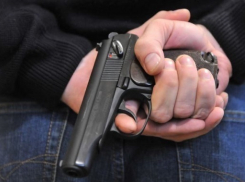 Посиделки в баре закончились для жителя Волгограда выстрелом в челюсть