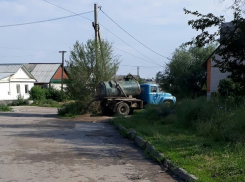 Ассенизаторы устроили утренний слив фекалий под нос жителям Волгограда