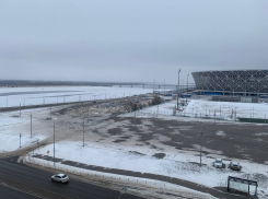 В центре Волгограда устроили кладбище собранного с улиц города грязного снега