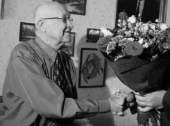 От коронавируса скончался почетный гражданин Волгограда Михаил Зозуля