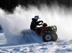 Пастух сбежал с работы на снегоболотоходе фермера в Волгоградской области