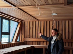 «Все будет прилично»: волгоградские миллиардеры строят баню с прозрачной стеной 