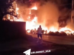 Несколько улиц в Краснооктябрьском районе Волгограда остались без света из-за сгоревшей свалки 