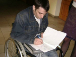 Инвалид из Камышина отсудил у матери собственный дом 