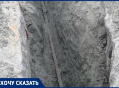 Без воды шестой день сидят жители поселка Ангарского: чиновники лишь разводят руками