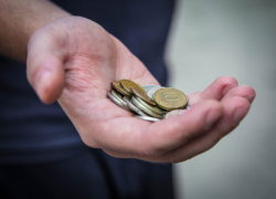 В Волгограде работника банка поймали на мошенничестве 