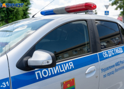 Иномарка насмерть сбила 50-летнюю женщину на темной дороге под Волгоградом