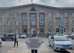 Полиция Волжского отказалась задерживать участника протестной акции у здания мэрии 