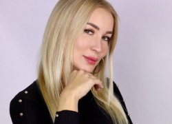 Президент наградил высоким званием волгоградскую блондинку