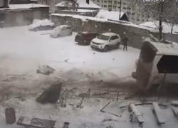 Разбившийся в Саратове волгоградский автобус протаранил семь легковушек