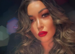 «Только девочки поймут»: свою обширную гардеробную показала Ирина Дубцова 